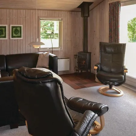 Four-bedroom Holiday In Дом отдыха Norre Nebel