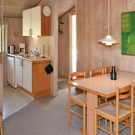 Feriehus Four-bedroom Holiday In *